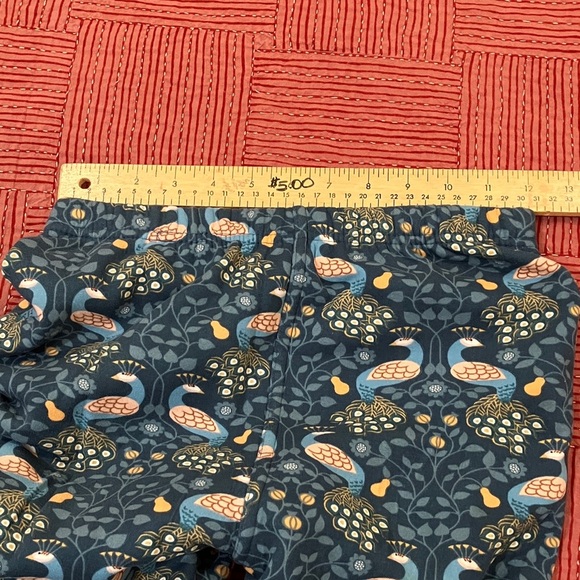 Just Cozy size women’s m/l peacock & Floral Patterned velour Leggings - Picture 6 of 13